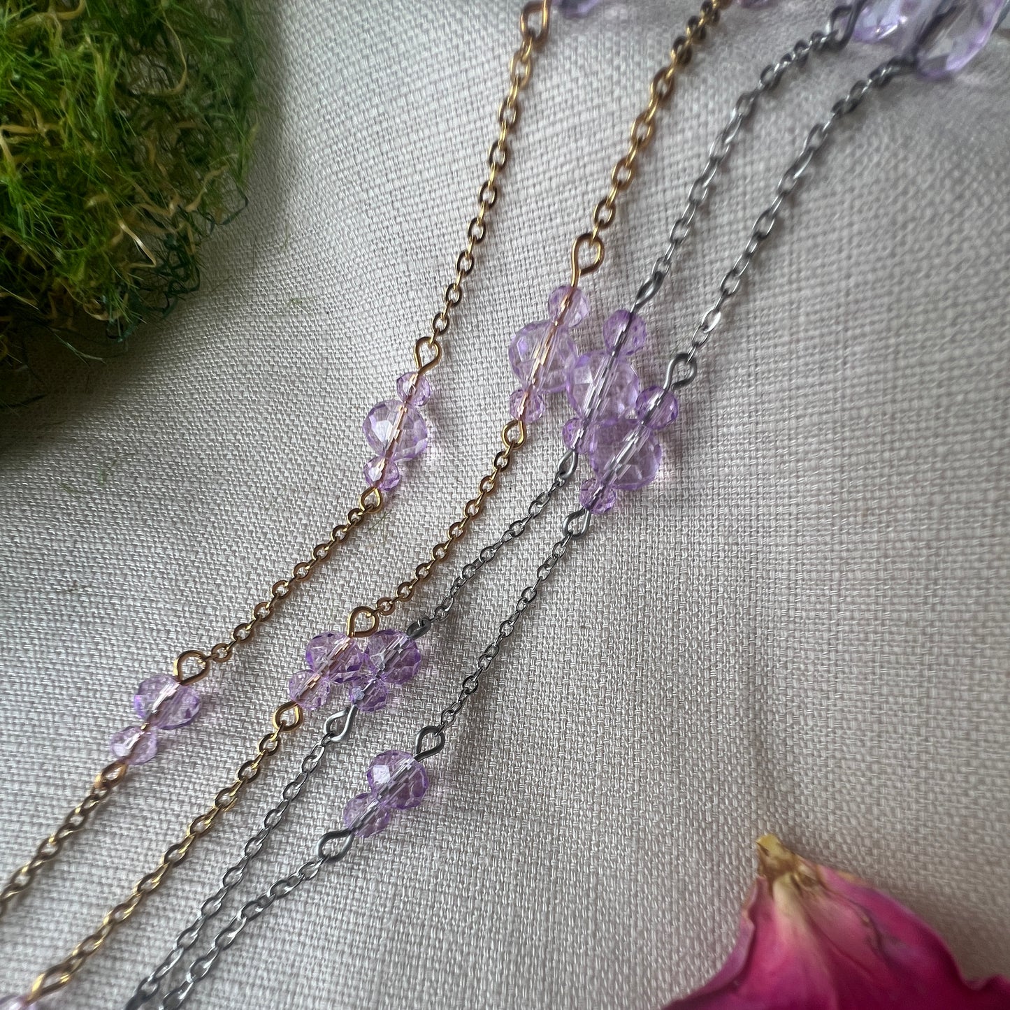 Lilac Glass Beaded Glasses Chain